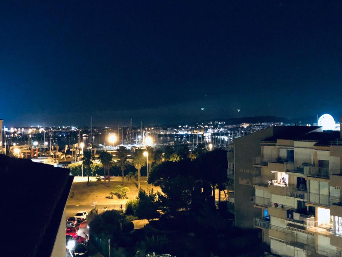 Grand Appartement Proche Port Et Plages, 6 A 8 Pers, 3 Chambres, Climatise آجد المظهر الخارجي الصورة