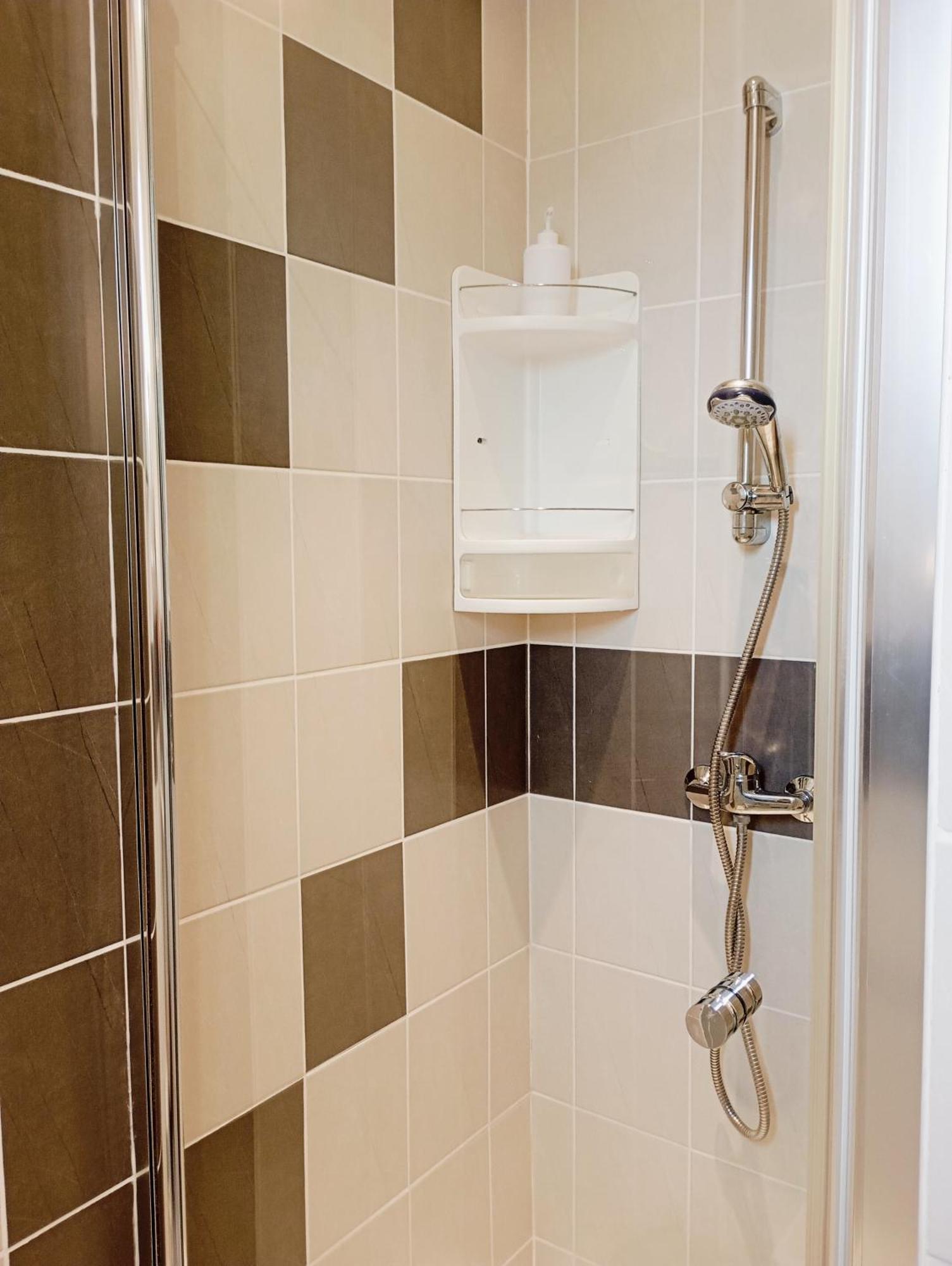 Grand Appartement Proche Port Et Plages, 6 A 8 Pers, 3 Chambres, Climatise آجد المظهر الخارجي الصورة