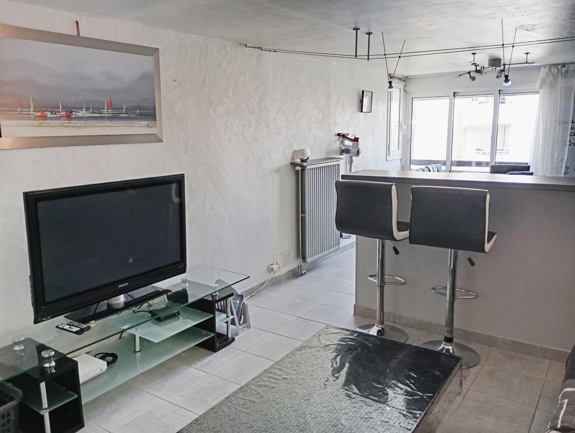 Grand Appartement Proche Port Et Plages, 6 A 8 Pers, 3 Chambres, Climatise آجد المظهر الخارجي الصورة